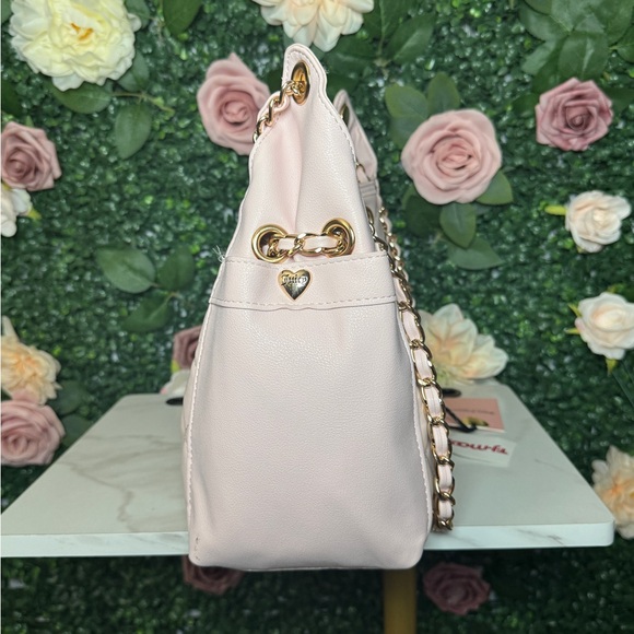 Juicy Couture Fashion Icon Bucket Bag in Powder Blush - Picture 3 of 11